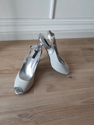 Sandalias tacón plata eventos