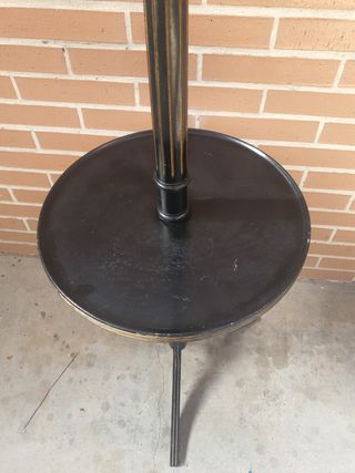 Mesita auxiliar antigua para lámpara