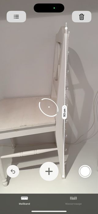 Silla blanca madera vintage