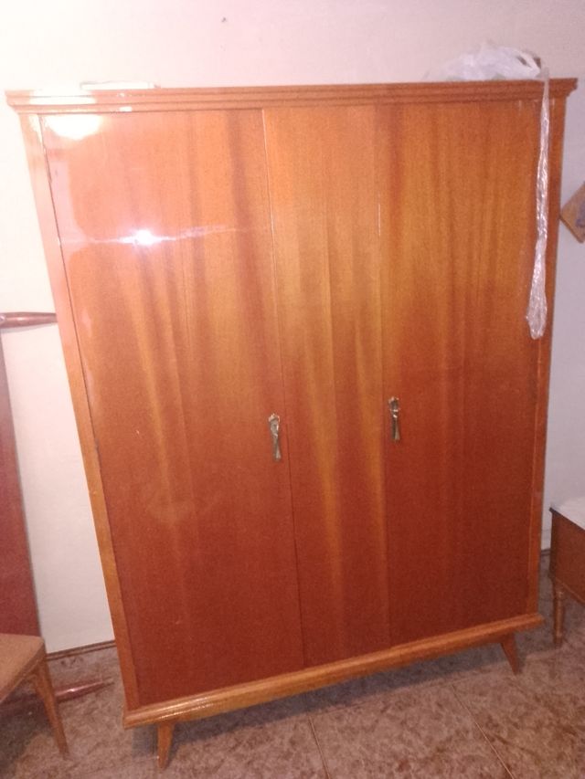 Armario madera años 60