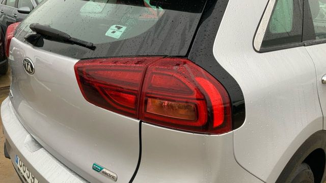 Kia Niro BEV 64KWH E-NIRO EMOTION 204 5P