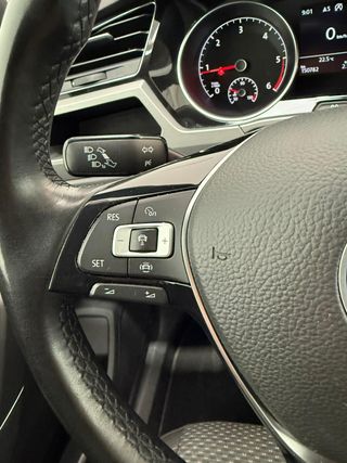 Volkswagen Touran 2021