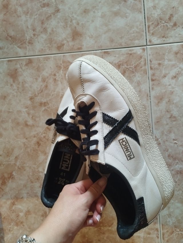 Zapatillas Múnich blancas y negras talla 41