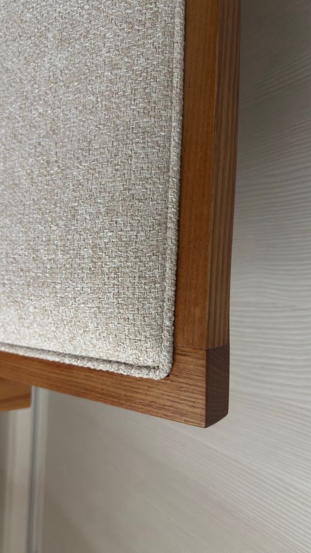 Silla Sklum Lali - Madera y Tela