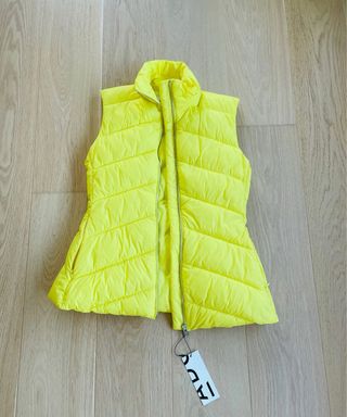 Chaleco Adolfo Domínguez amarillo