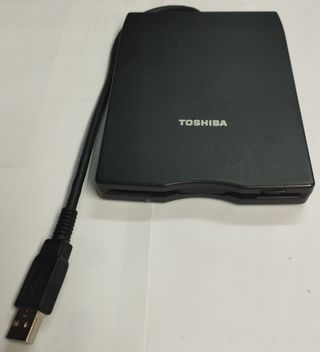 Floppy Disquetera 3.5" USB Toshiba PA3109U-1FDD