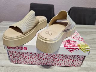 Sandalias plataforma beige