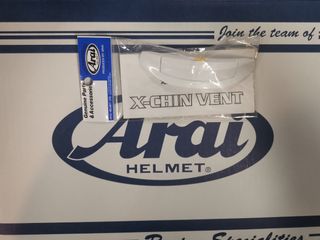 Mentonera Arai RX7-V blanca