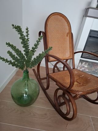 Meceadora vintage de mimbre y madera