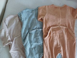 3 Pijamas terciopelo Bebé Vertbaudet 
