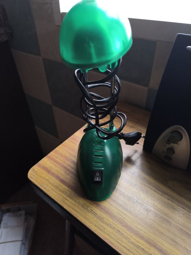 Lámpara escritorio verde