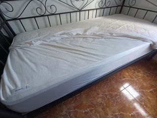 Cama negra hierro forjado + colchón