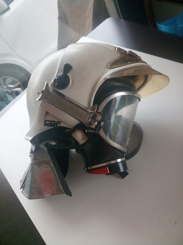 Maschera da pompiere vintage