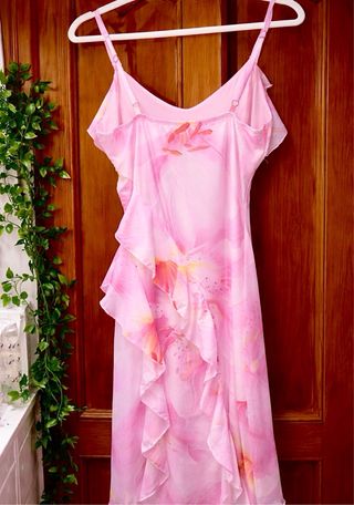 Vestido rosa con flores