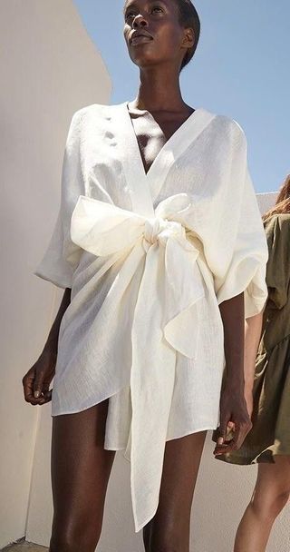 Vestito estivo bianco in lino