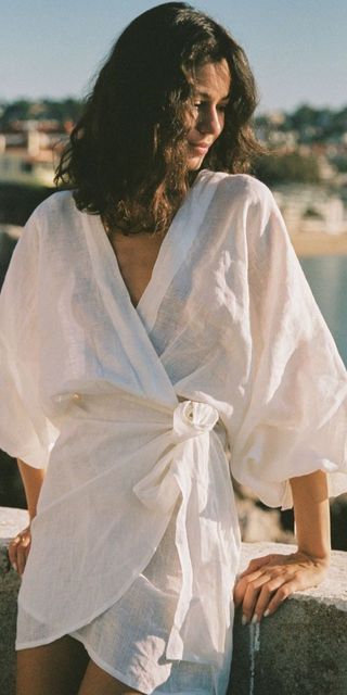 Vestito estivo bianco in lino