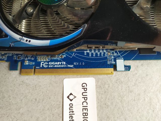 Gigabyte AMD HD6850 1GB DDR5 PCIE DVI-I/D HDMI DP