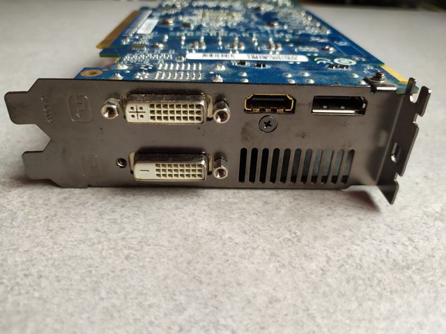 Gigabyte AMD HD6850 1GB DDR5 PCIE DVI-I/D HDMI DP