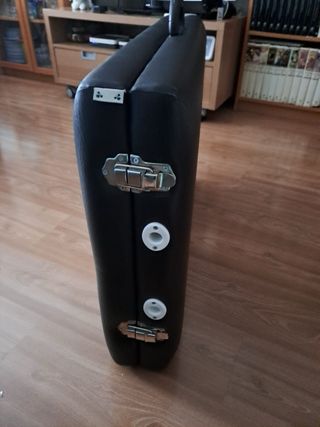 Camilla masaje plegable casi nueva - Negra