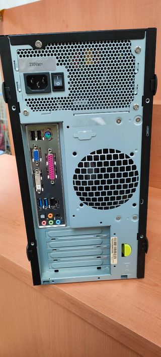 PC Torre i5-2400 - Negro