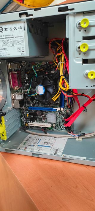 PC Torre i5-2400 - Negro