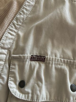 Chaleco de caza beige multibolsillos
