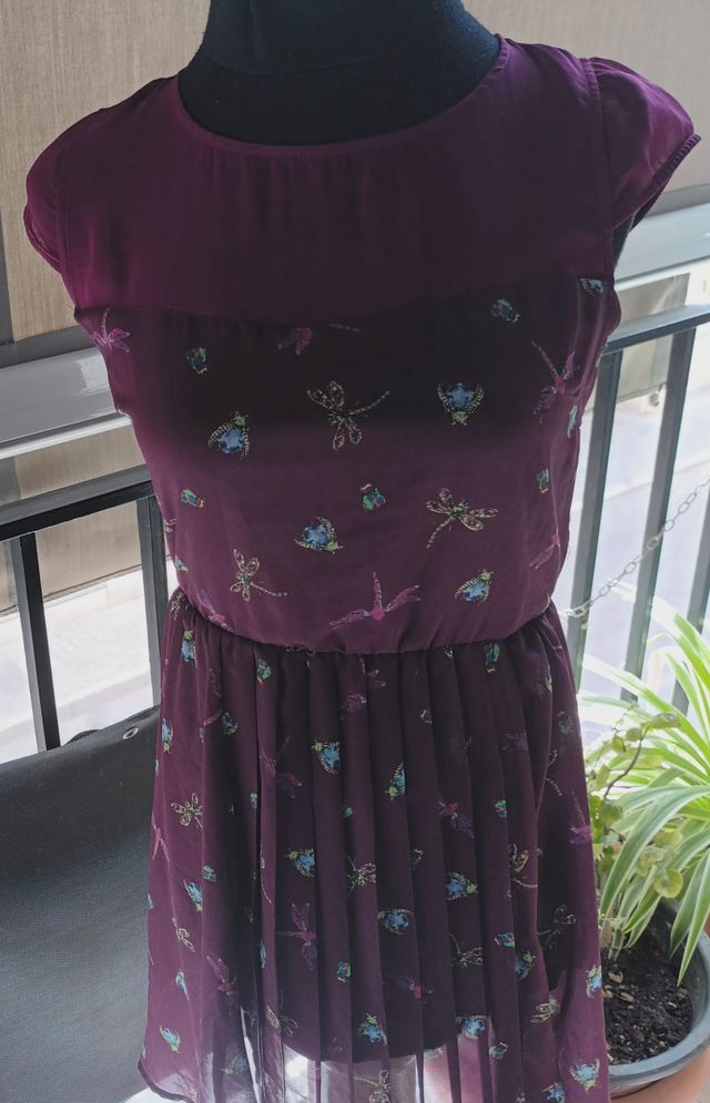 Vestido Stradivarius morado