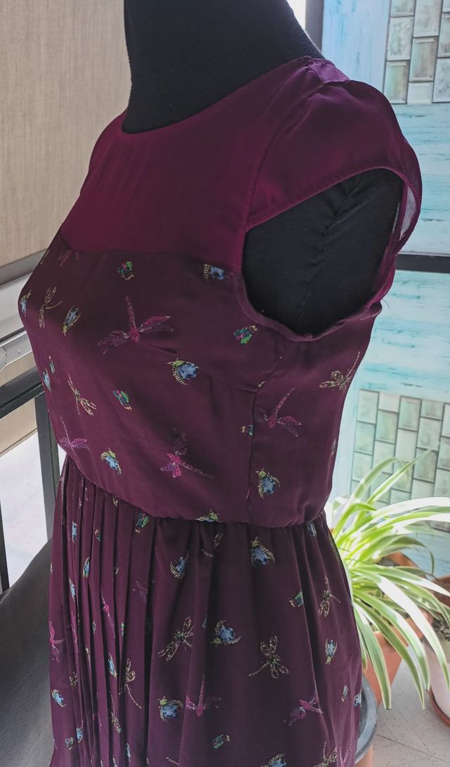 Vestido Stradivarius morado