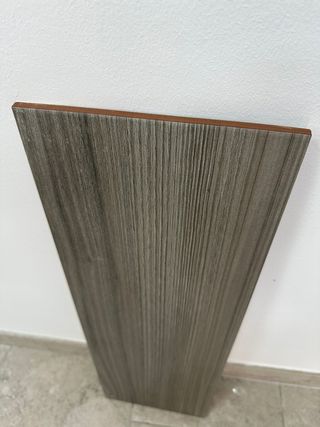 Suelo porcelánico gris oscuro a 7'50€ euros mt2