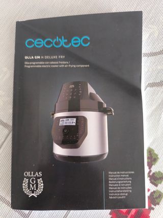 Olla GM H Deluxe Cecotec  NUEVA EN SU CAJA.