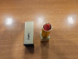 Pintalabios rojo Yves Saint Laurent 103