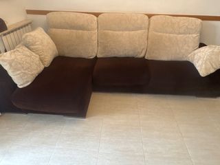 Sofá chaise longue marrón y beige