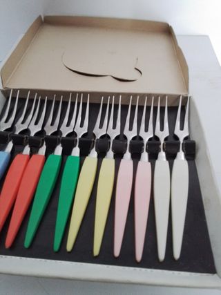 Juego de tenedores cóctel vintage. Código C. 16