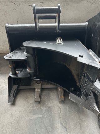 Cazos  Miniexcavadoras Case cx25d