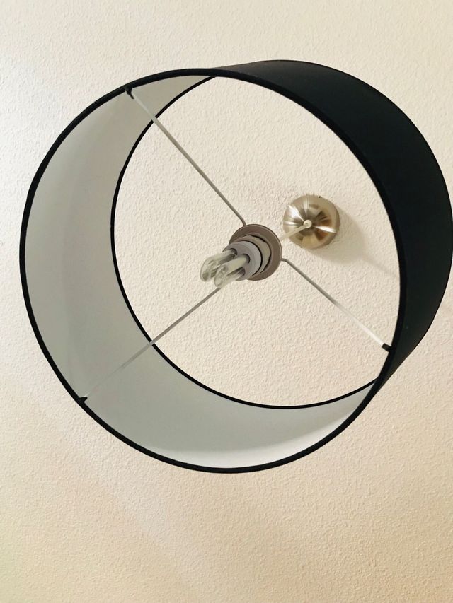 Lámpara colgante negra