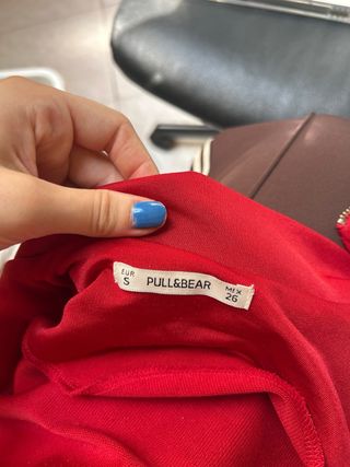 Chaqueta deportiva roja c/rayas