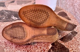 Sandalias Geox cuña marrones T35