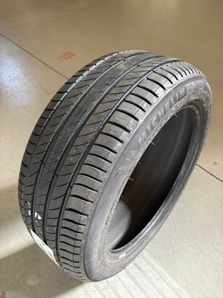 Neumático Michelin Primacy 4+ 215/50R17 95W 