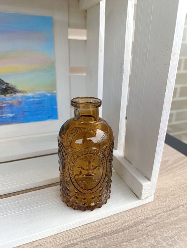 Botella vidrio marrón decorativa