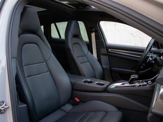 Porsche Panamera 4 Sport Turismo PLATINUM 2023