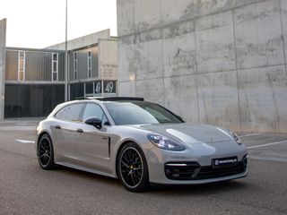 Porsche Panamera 4 Sport Turismo PLATINUM 2023