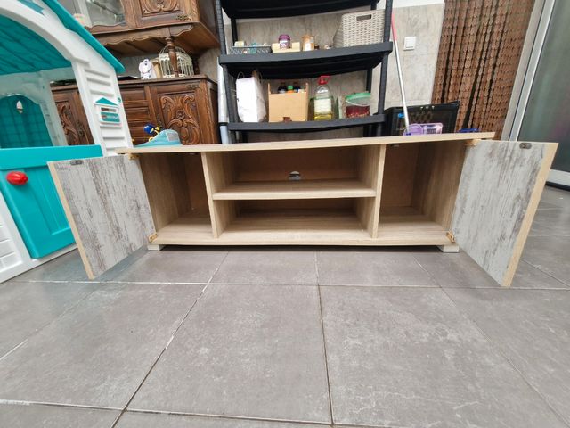 Móvel TV - Madeira Bege e Branca