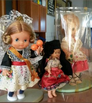 Bambole regionali spagnole, inglesi e russe c/u
