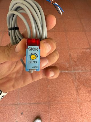 Sensor SICK WL170-P122 - Óptico