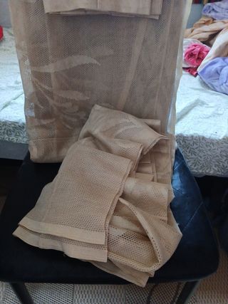 Cortinas beige de tela