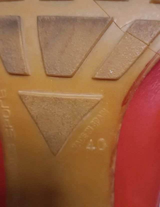 Zapatos rojos destalonados piel bovina