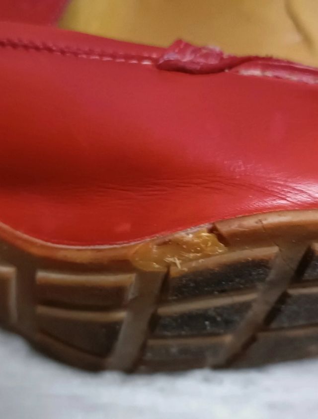 Zapatos rojos destalonados piel bovina