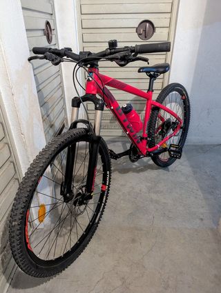 Bicicleta MTB BTWIN Rockrider 540 roja 27,5