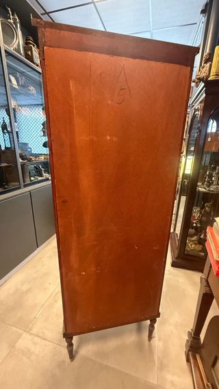 Vitrina antigua madera-bronce
