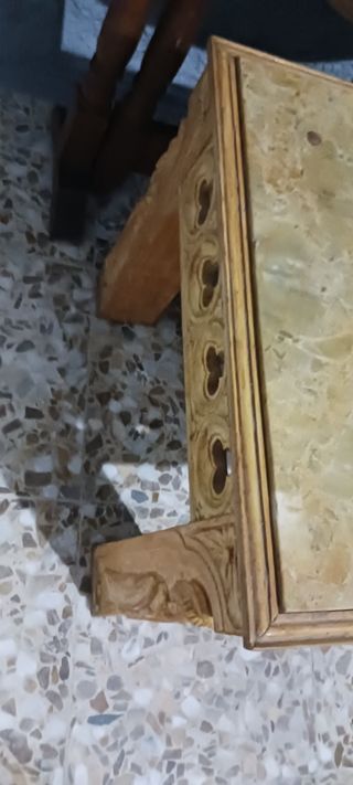 Mesa de centro antigua - Madera y mármol